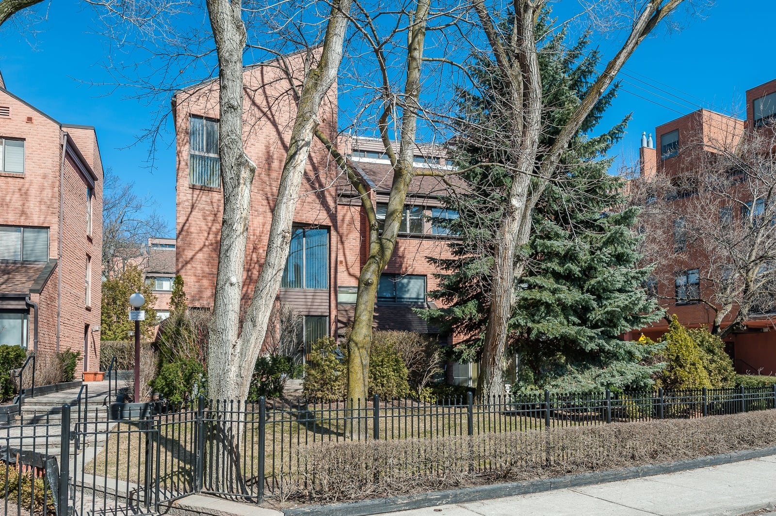 10 Walker Avenue 115 The Josie Stern Team