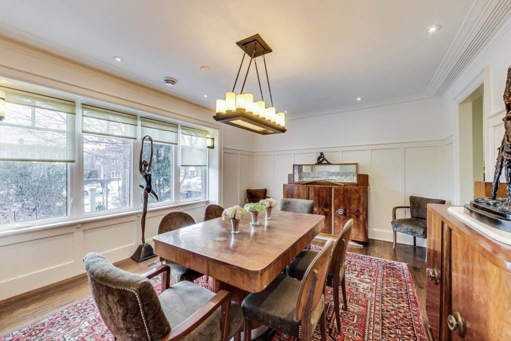 16 Claxton Blvd. The Josie Stern Team